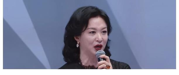 《追光吧》賽程過(guò)半，第二次宣布延期，網(wǎng)友擔(dān)心金星鏡頭被剪