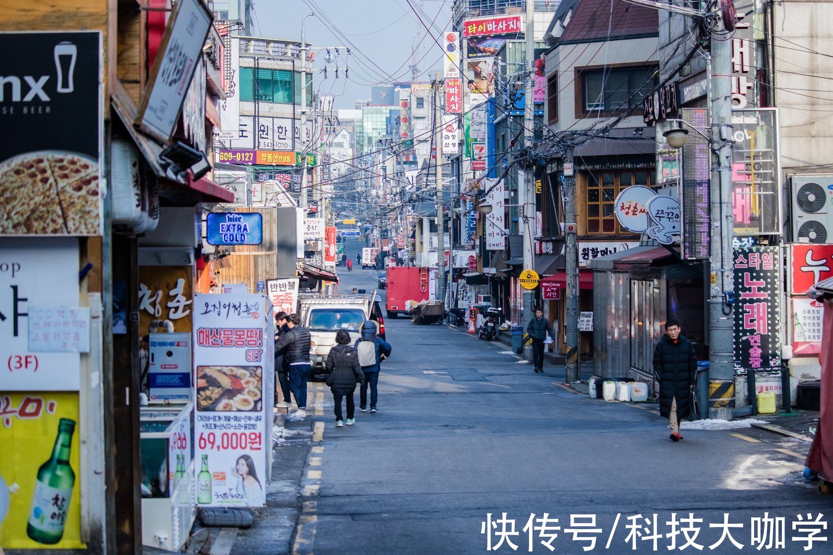 韩国|房价8个月上涨1000万，单月家庭贷款达843亿，10万人“逃离首尔”