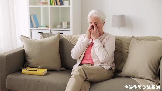 大脑|有趣的老年痴呆测试：章鱼中有一只小鱼，看你能在30秒之内找到吗