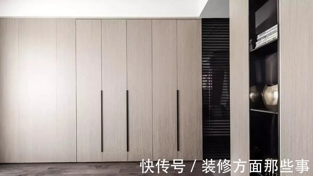 百叶|160㎡现代简约风,木饰面+黑色百叶,通透高级有气质!