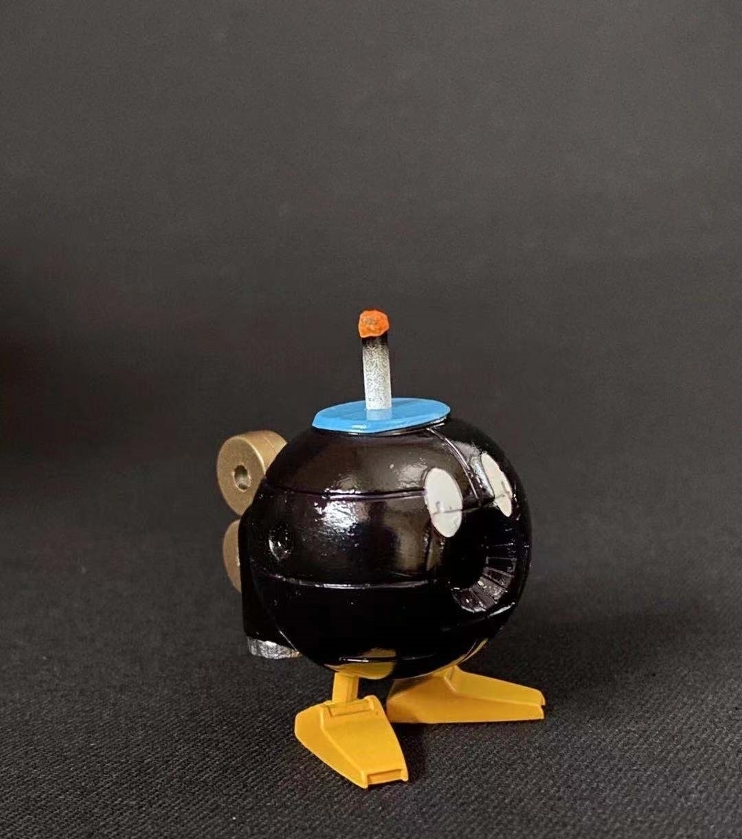 模型|马里奥与高达梦幻联动,大家能认出它们都是什么模型吗?