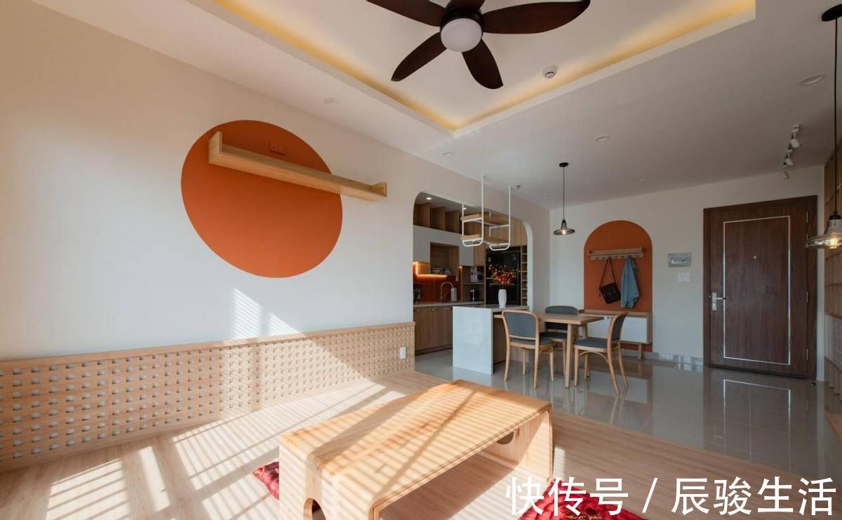 客厅|78㎡“去客厅化”，扔掉沙发靠墙打5cm高地台，一家5口越住越宽敞