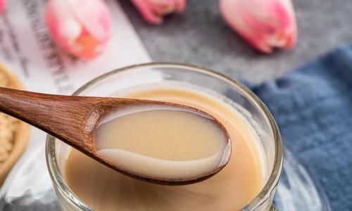 大米粥里加它们,赶走一身血栓,每天泡一杯,帮助活血化瘀清血管