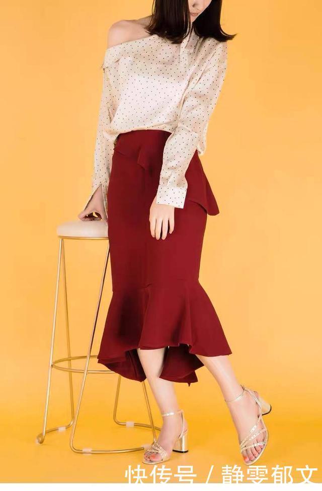 一字扣|简约精致的水钻凉鞋,低调的奢华美,足以匹配你的高雅气质