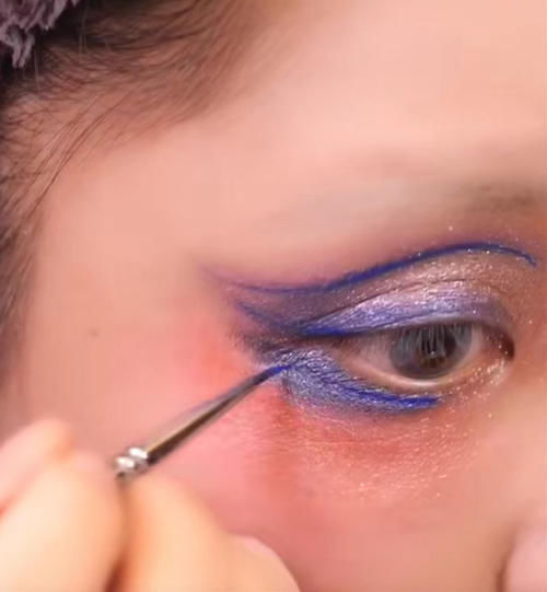 宠粉博主仿妆“粉丝手稿”,开始被手稿逗笑,最后难以置信