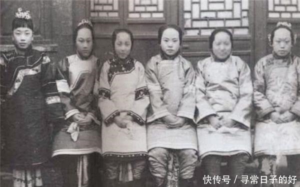 比裹脚“更恐怖”束腰和黑齿,一个挤坏器官,一个吓哭小孩!