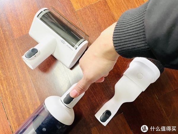 家里传统清洁工具数量多占地大！添可Slim套装的“模块化”设计能否有效解决这个常见的小户型清洁难题……