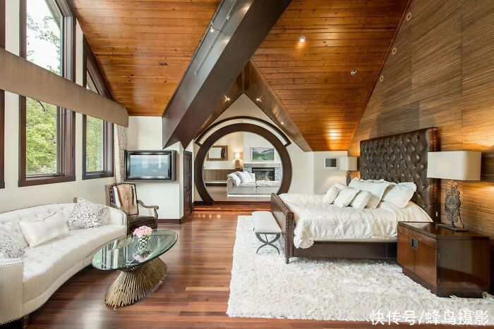  感觉|29个世界顶级室内设计，图3从一个房间到另一个房间游泳