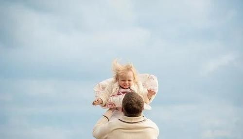 发育|麻省理工研究发现:帮助儿童大脑发育的最佳方法,并不是“阅读”