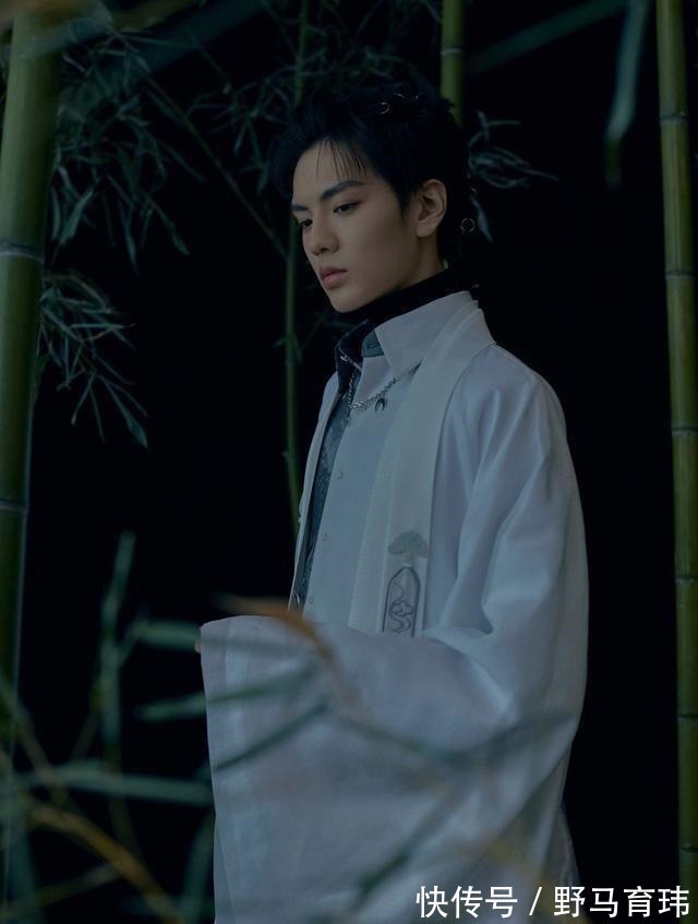 乐华七子合体采访朱正廷全程控麦被吐槽，范丞丞想买下乐华