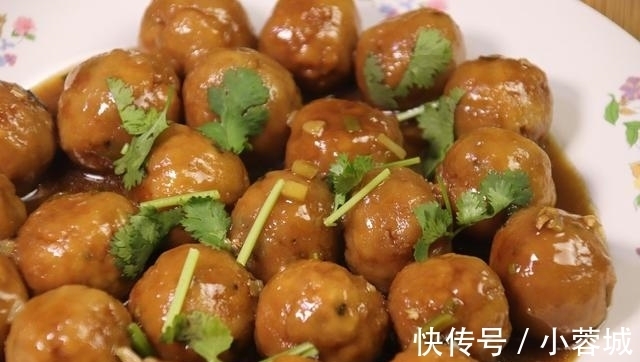 搅拌均匀|秋天要多吃豆腐，教你好吃的做法，鲜嫩美味，比大鱼大肉都好吃
