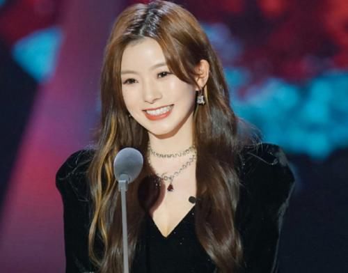 《吐槽大会》幕后谈陈卓璇张颜齐，两人的共同优点，获得盛赞