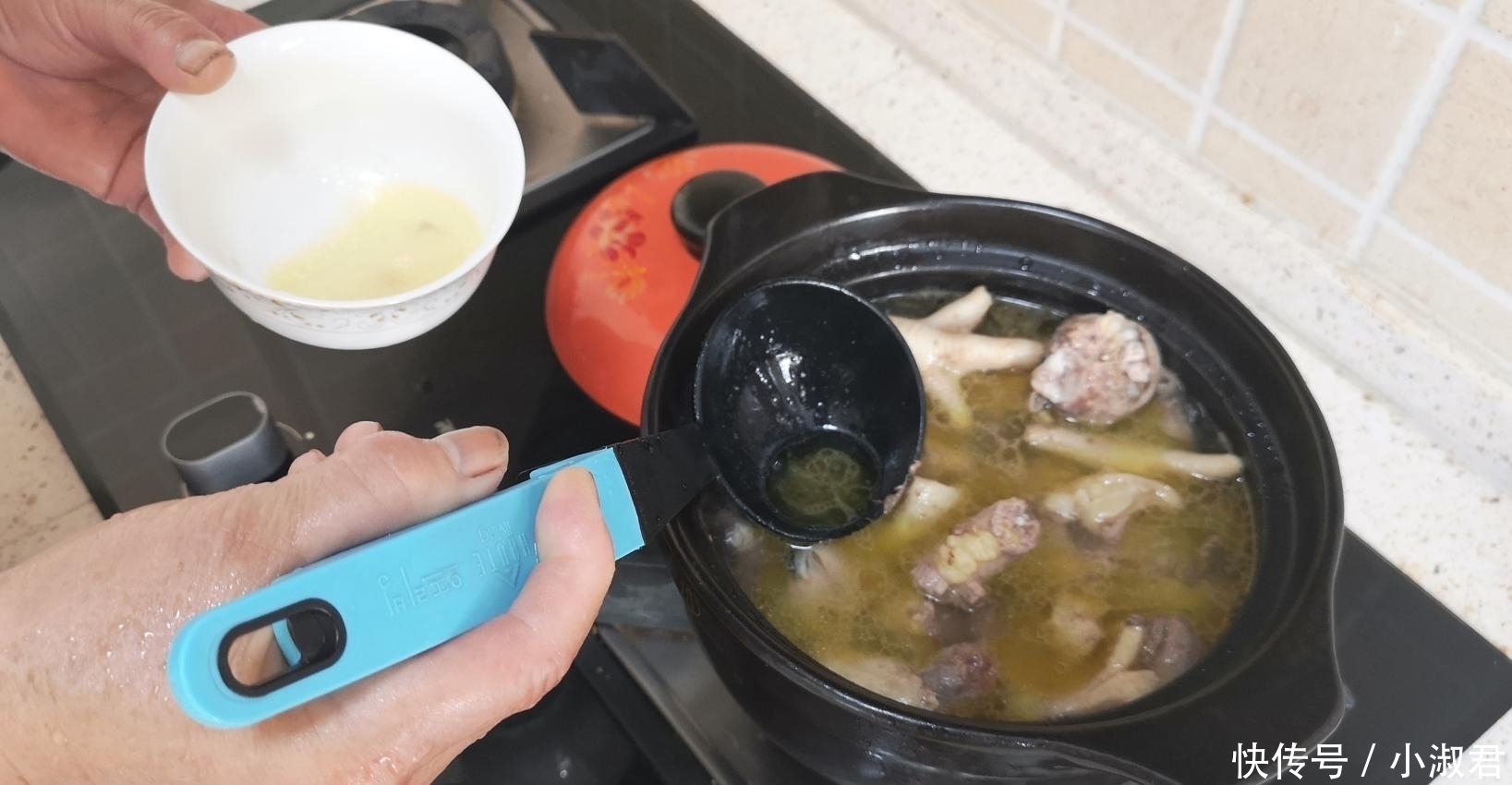 炖母鸡汤要不要先焯水,难怪做出来的鸡汤不好喝,第一步就错了