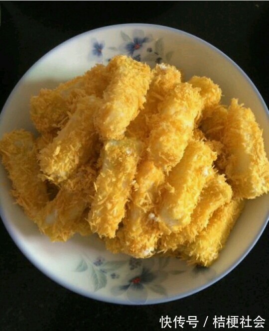 我家隔三岔五就得吃此饼，不放一滴水，比包子好吃，轻松能吃3个