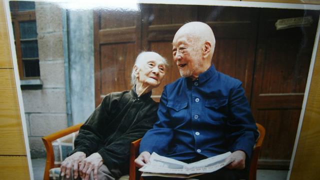 幸福指数|老人活到多少岁算长寿实话实说活到这个岁数,幸福指数比较高