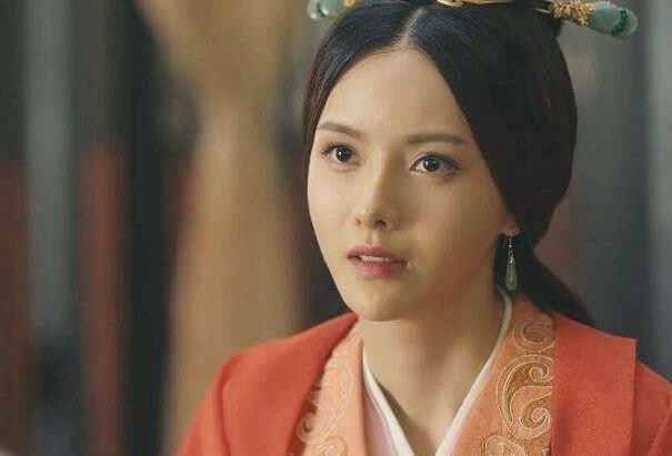 难以|郭女王到底好在何处?她有2大优势碾压甄宓,让曹丕难以抗拒