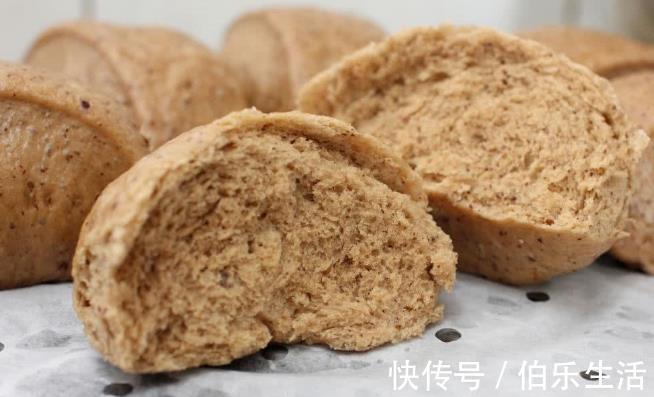 发面时不能只用酵母粉，学会一个方法，30分钟发好，面食暄软不硬