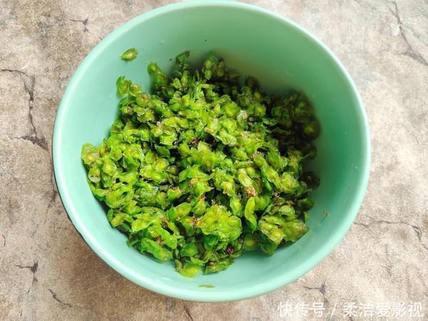 摇身一变|想吃野菜不会做快来学学,摇身一变成主食,家里人吃着可香了!