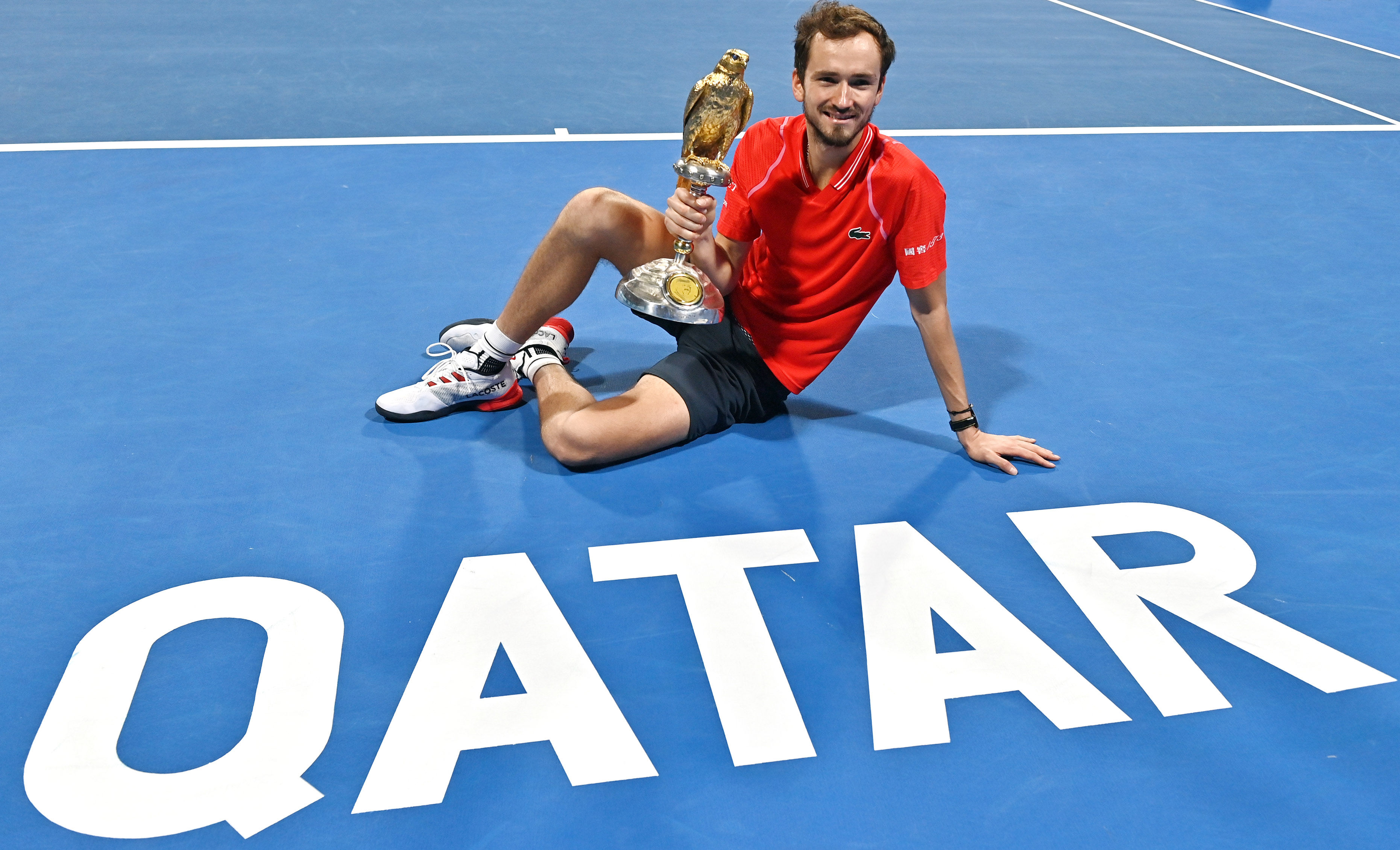 网球——卡塔尔公开赛:梅德韦杰夫夺冠