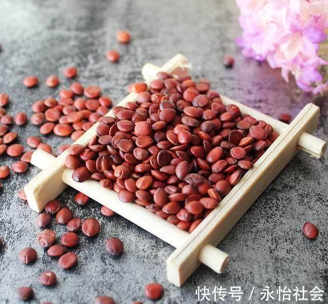 野果|农村一野果是失眠的“克星”, 晚上喝水泡几粒, 一觉睡到自然醒