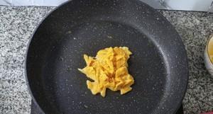 减肥菜谱,无米蛋炒饭,简单美味营养,谁吃谁瘦,动手试试吧