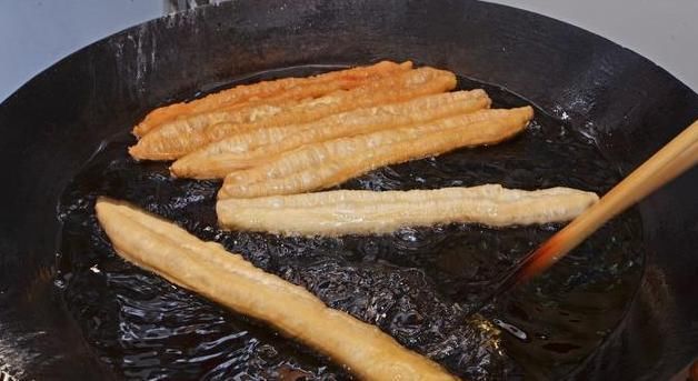 早餐吃|这3种早餐,已经被消化科医生列入“黑名单”,有的人还每天吃