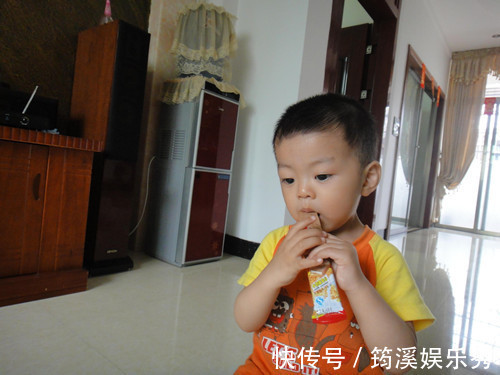 山楂片|5岁前管住孩子的嘴，儿科医生：3种零食不能吃，容易积食不长个
