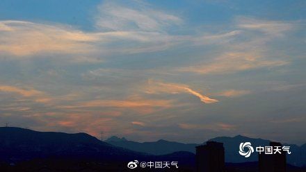 落日余晖|一抹夕阳美如画 北京天空云朵金灿灿