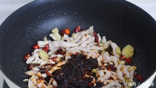 金针菇|想吃麻辣香锅在家就能做,简单几步,比饭店的好吃,价格只有一半