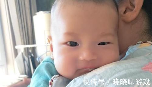 安全感|为何宝宝总喜欢被抱着到处走,一坐下就哭了解原因后别嫌烦了