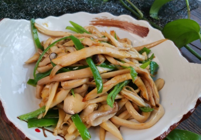 中秋家宴,别全都是大鱼大肉,12道素菜小炒,荤素搭配,清淡解腻