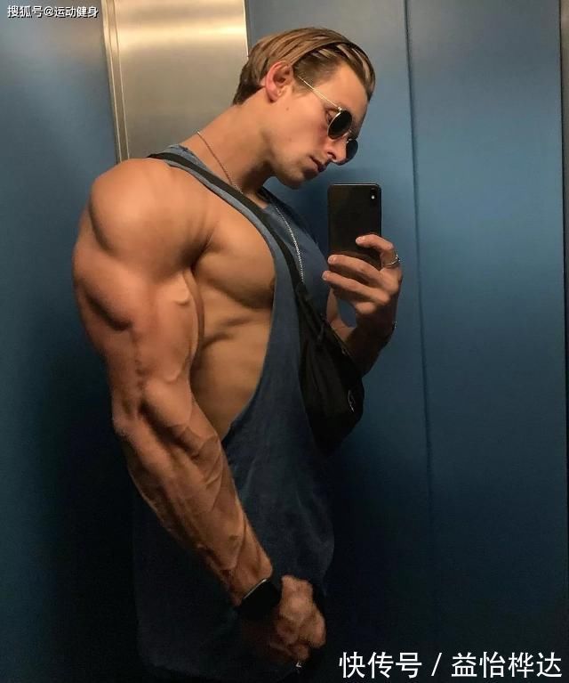 ins|臂围45cm，二头肌似小山包的猛汉奶爸，还自带肌肉抽筋绝活