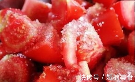 白糖|做“糖拌西红柿”时,只放糖是不行的,多加一样东西,好吃到爆!