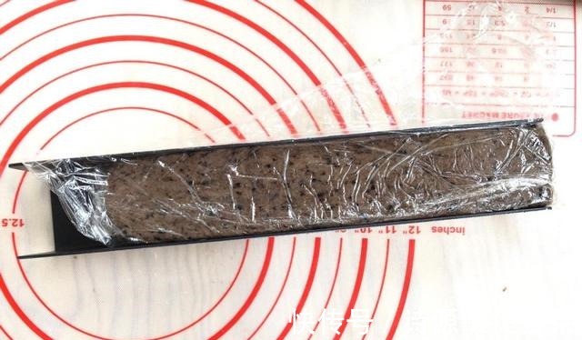 精致下午茶，无敌酥脆的奥利奥牛奶饼干，香酥可口，超级解馋！