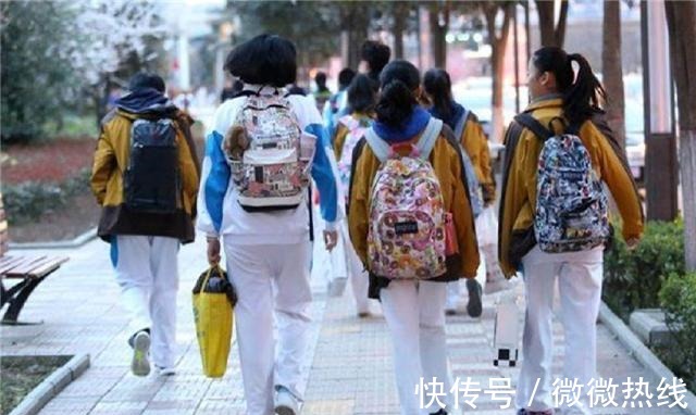 平价 校园“攀比风”盛行,身穿统一平价校服,却踩着天价名牌球鞋!