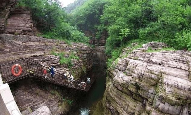 秀龙潭|中国最适合“穷游”的景点：门票钱全免，花50元还能包一天吃住！