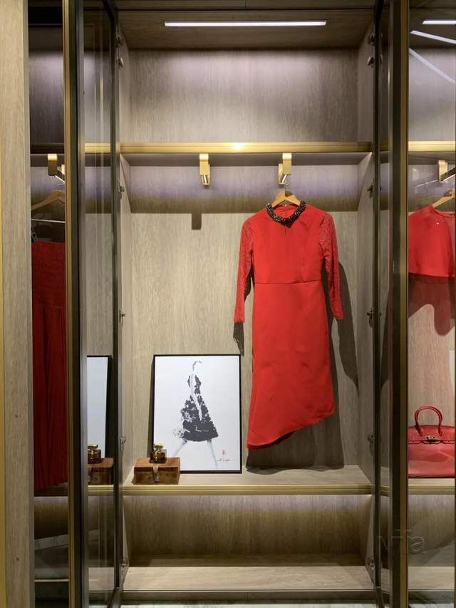 定制|vifa威法高端定制巧用灯光 提升衣柜格调