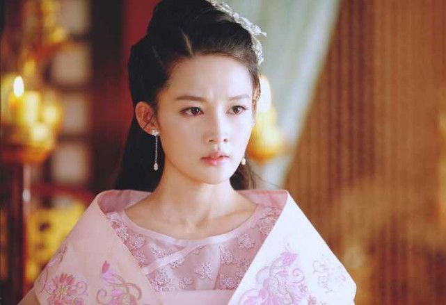 梅剑@天龙八部后传:乔峰育有四子,大儿是灵鹫宫宫主,二儿隐居剑冢山