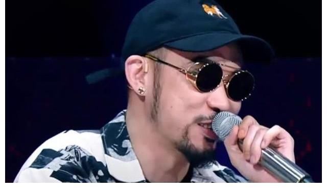 《哥哥》成團(tuán)名單曝光？海泉尹正淘汰，李響意難平，熱狗最具爭(zhēng)議