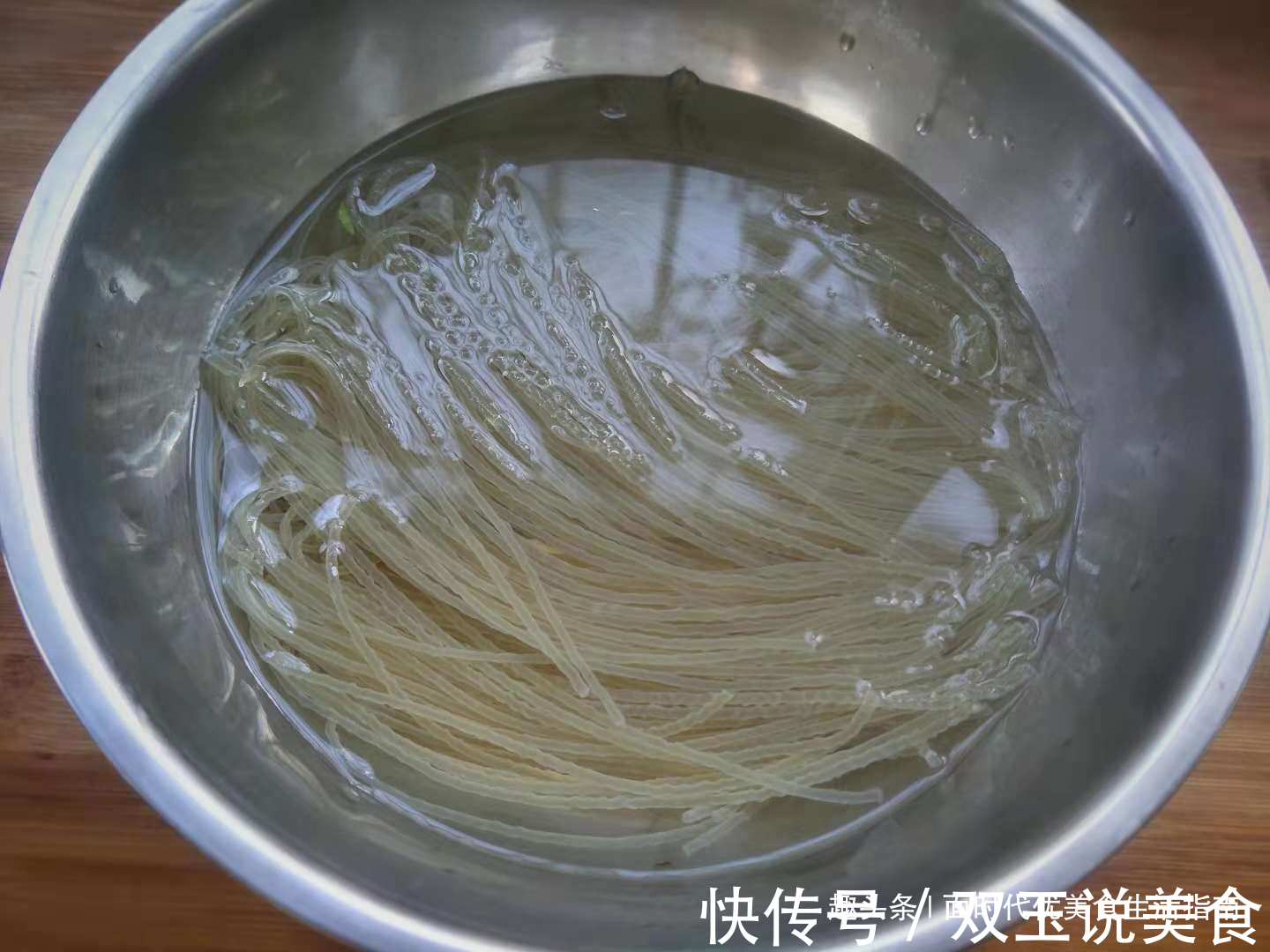 不用放肉的农家菜,比大鱼大肉更营养,多吃不长肉,难怪女儿爱吃