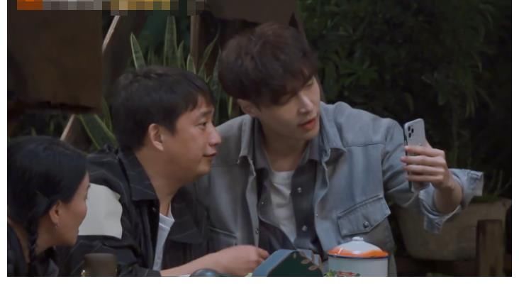 那英|黄磊张艺兴连线黄渤王迅，黄磊一开口就怼，极限男人帮感情太感动