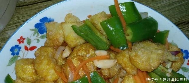 鲜美无比的浇汁玉子豆腐，外酥里嫩，美味可口，实在是太香了