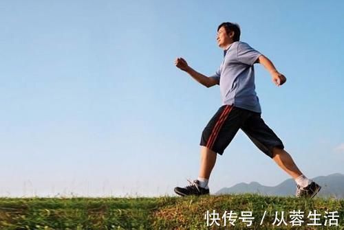 体重|每晚坚持走1万多步,晚饭也很少吃,为什么体重一点没降?