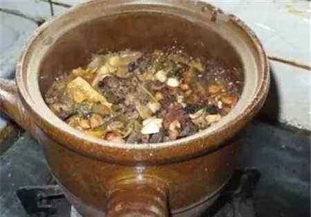 配制营养土,里面掺点“它”,半年不施肥,照样开花