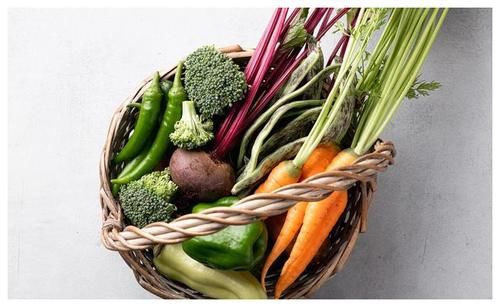 检查|为啥要做肠镜检查？在肠镜检查中，又有哪些事项要注意？