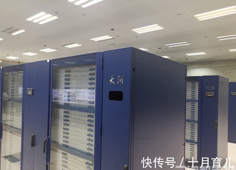 万物湘约|计算万物 湘约未来丨1.4秒!“算”出新冠密接者去了哪