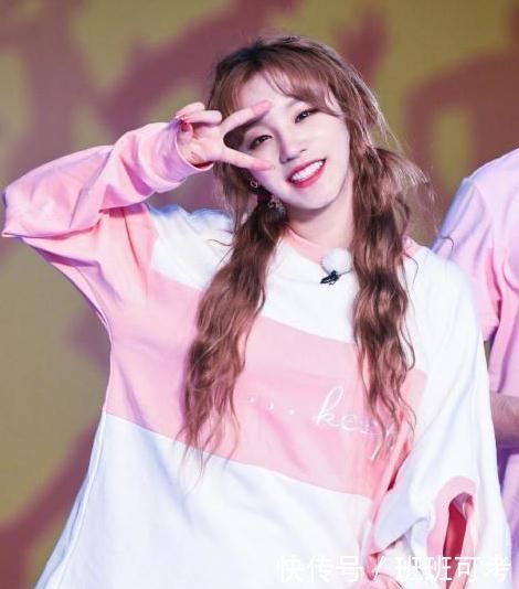 据说男生都很反感这5种“发型”,尤其是第一种,女生都无法理解