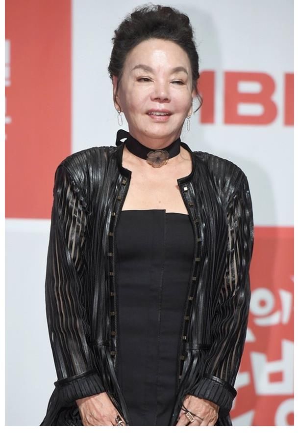 综艺|演员金秀美出演SBS综艺《家师父一体》，帮助刘秀彬适应综艺！