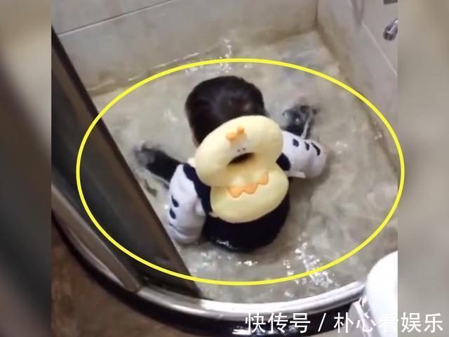 宝妈|厕所中传出奇怪异响,宝妈推开门发现这一幕,简直把人气懵了