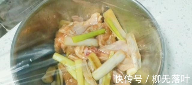 面粉|美味可口的香酥鸡腿，肉质鲜美，制作简单！